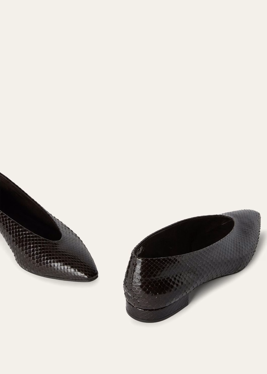 Rebecca ballerina's van pythonleer in chocoladekleur