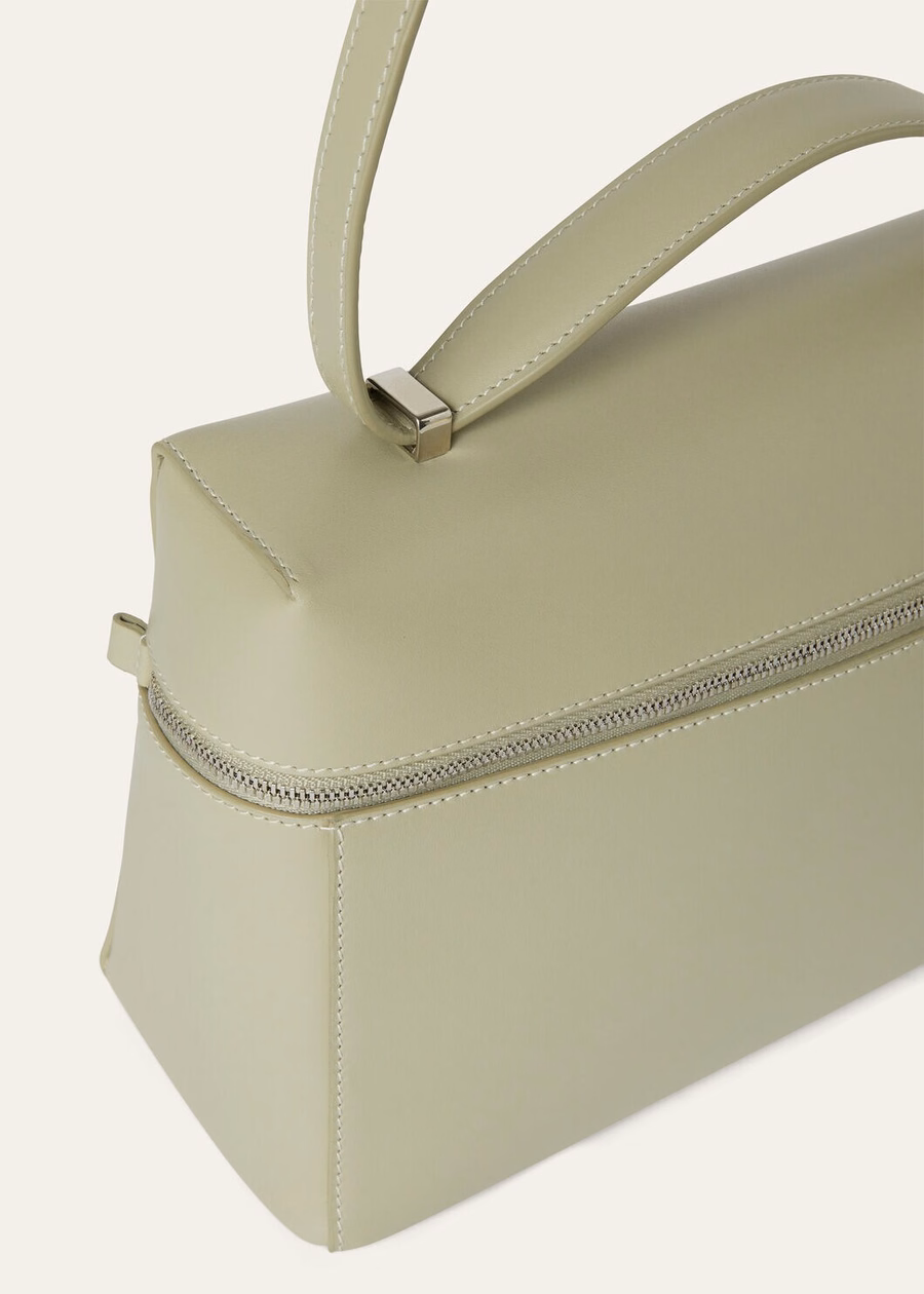 Extra tas L27 licht glad kalfsleer Wasabi