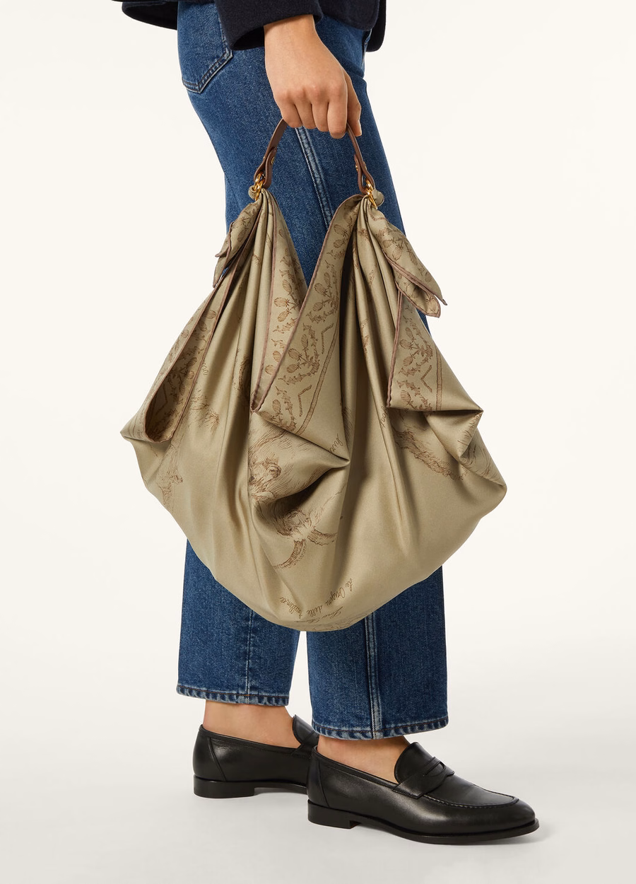 Loro Piana handvat foulard kalfsleer karamel suiker/zon goud