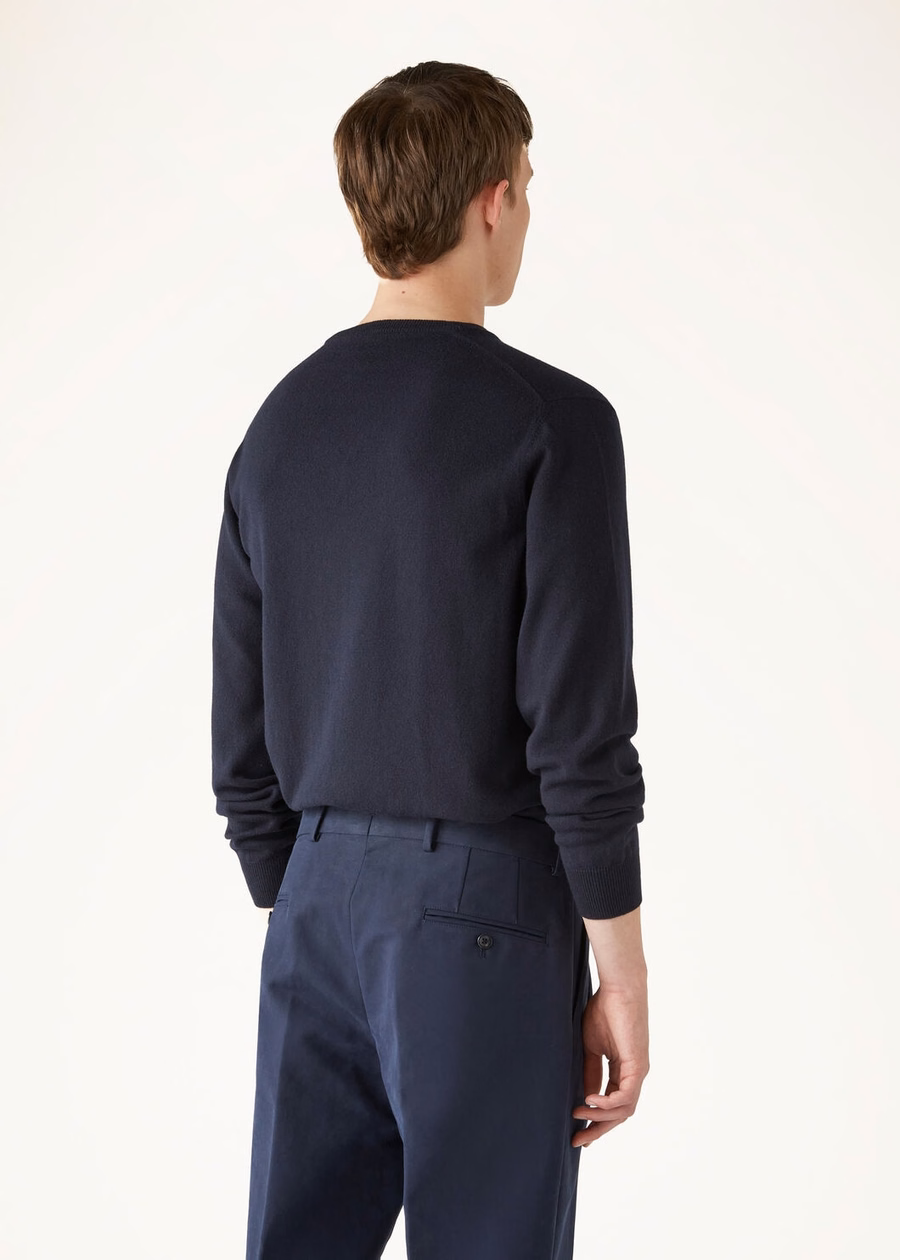 Klassieke V-hals babykasjmier in marineblauw