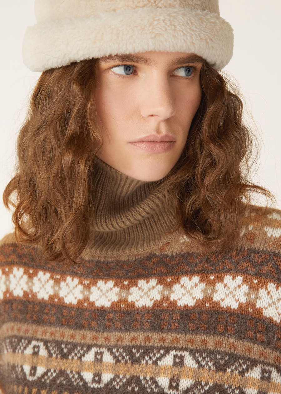 Scopello coltrui van alpaca-kasjmier, scheerwol, in de kleuren Spiced Mocha/Deep Walnut.