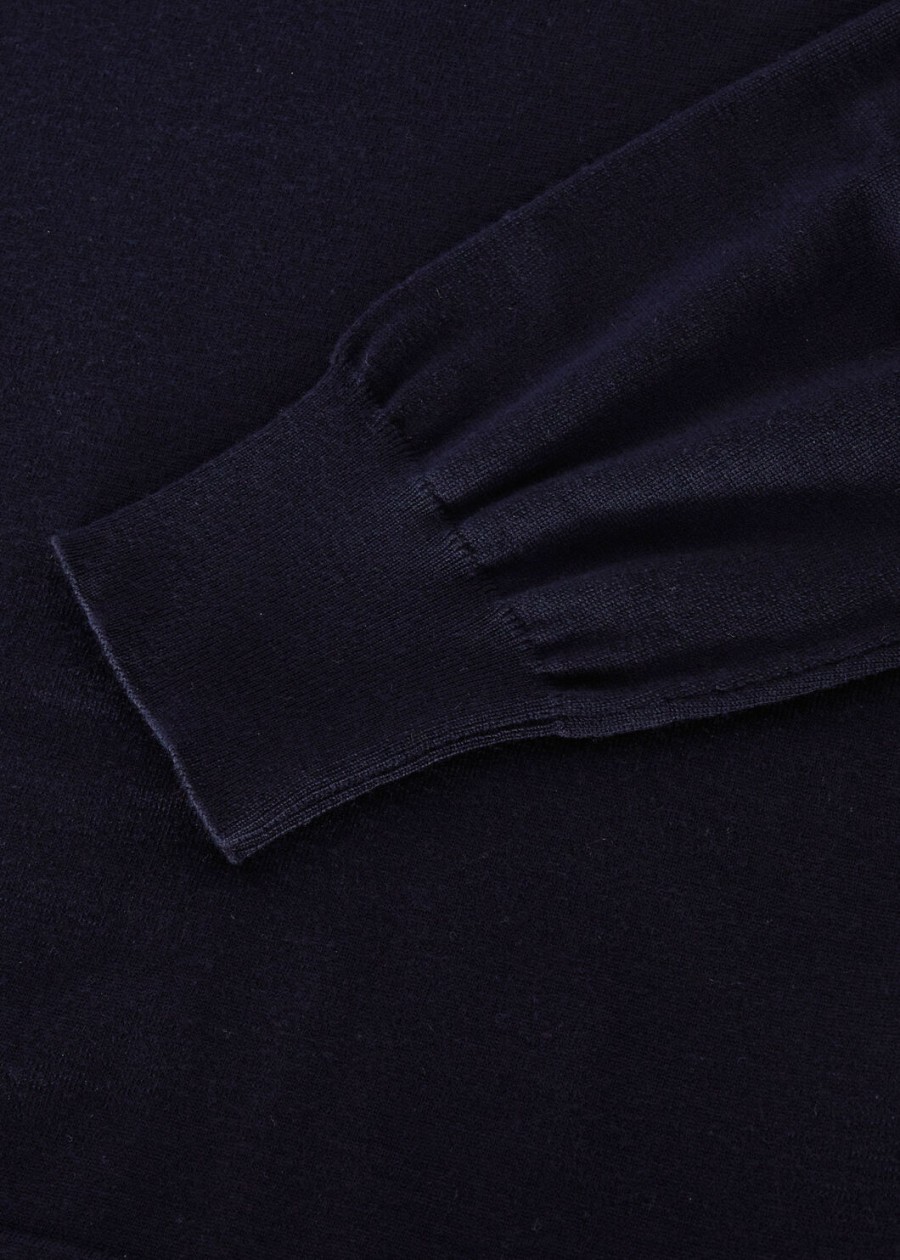 the gift of kings marineblauwe trui met ronde hals