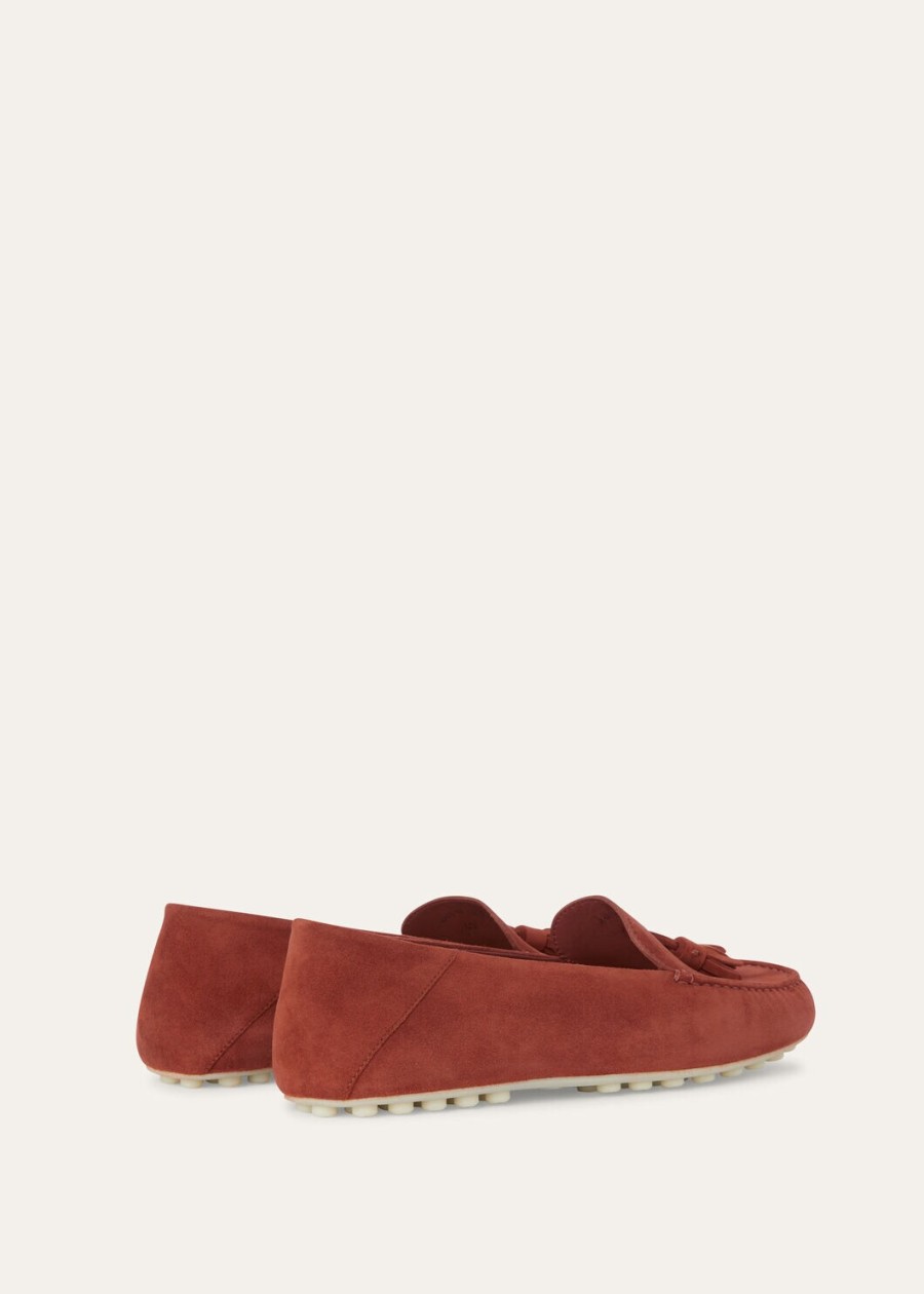 mocassins met stippenzool gemaakt van geitenleer en suède in de kleur bark bark.