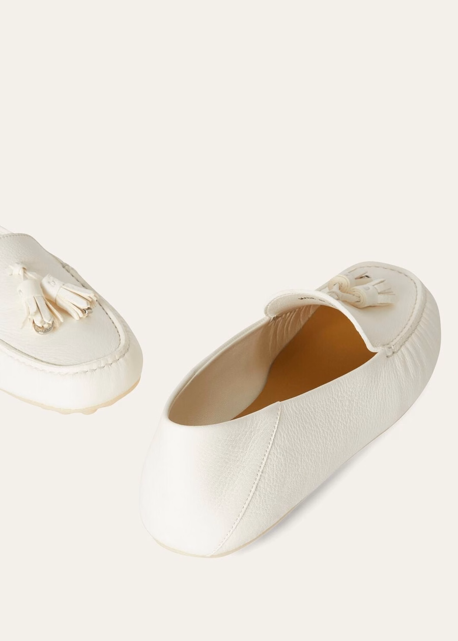 Dot Sole Walk witte loafers van hertenleer