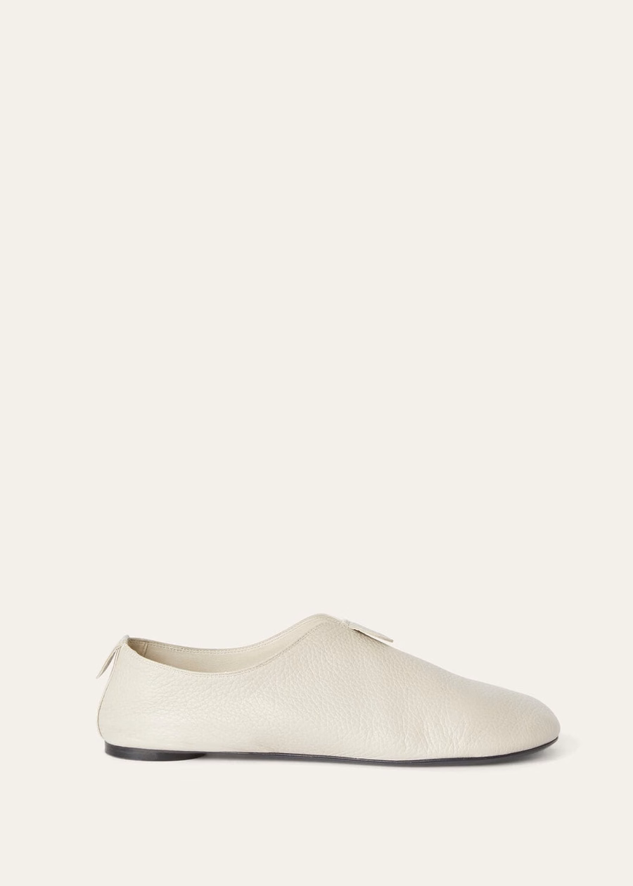 Furscuri en crèmekleurige suède platte loafers