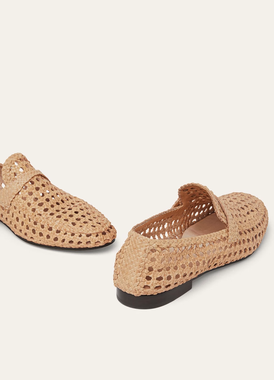 Leon loafers van geitenleer, naturel licht camelkleurig.
