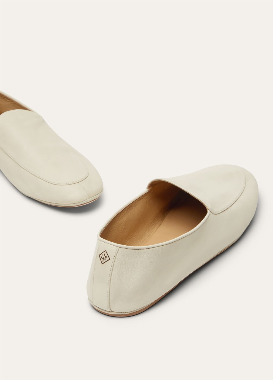 anton walk loafers van licht ivoorkleurig lamsleer