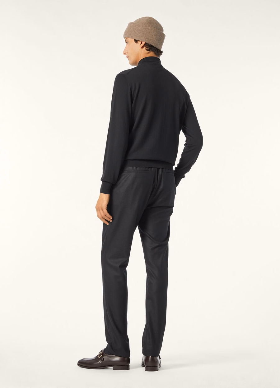 Het zwarte poloshirt van The Gift of Kings®