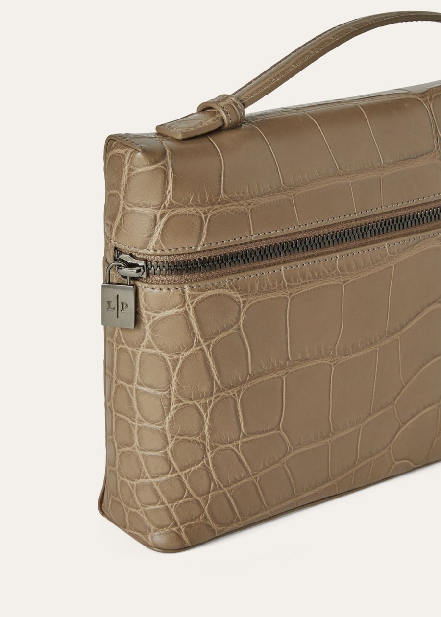 l29 extra case in warm masticonyx alligator leather