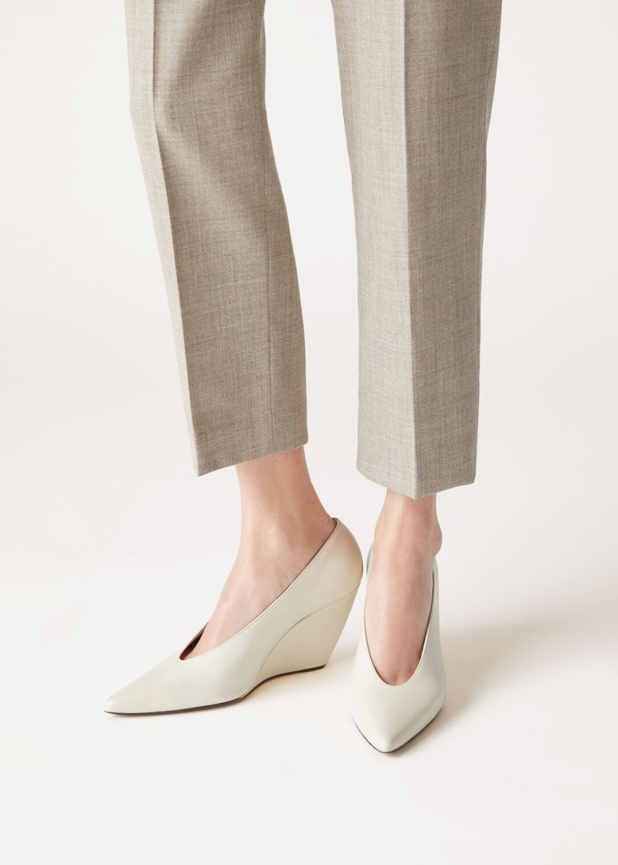 viola high wedge pumps met koekjes- en roomsmaak gemaakt van kalfsleer