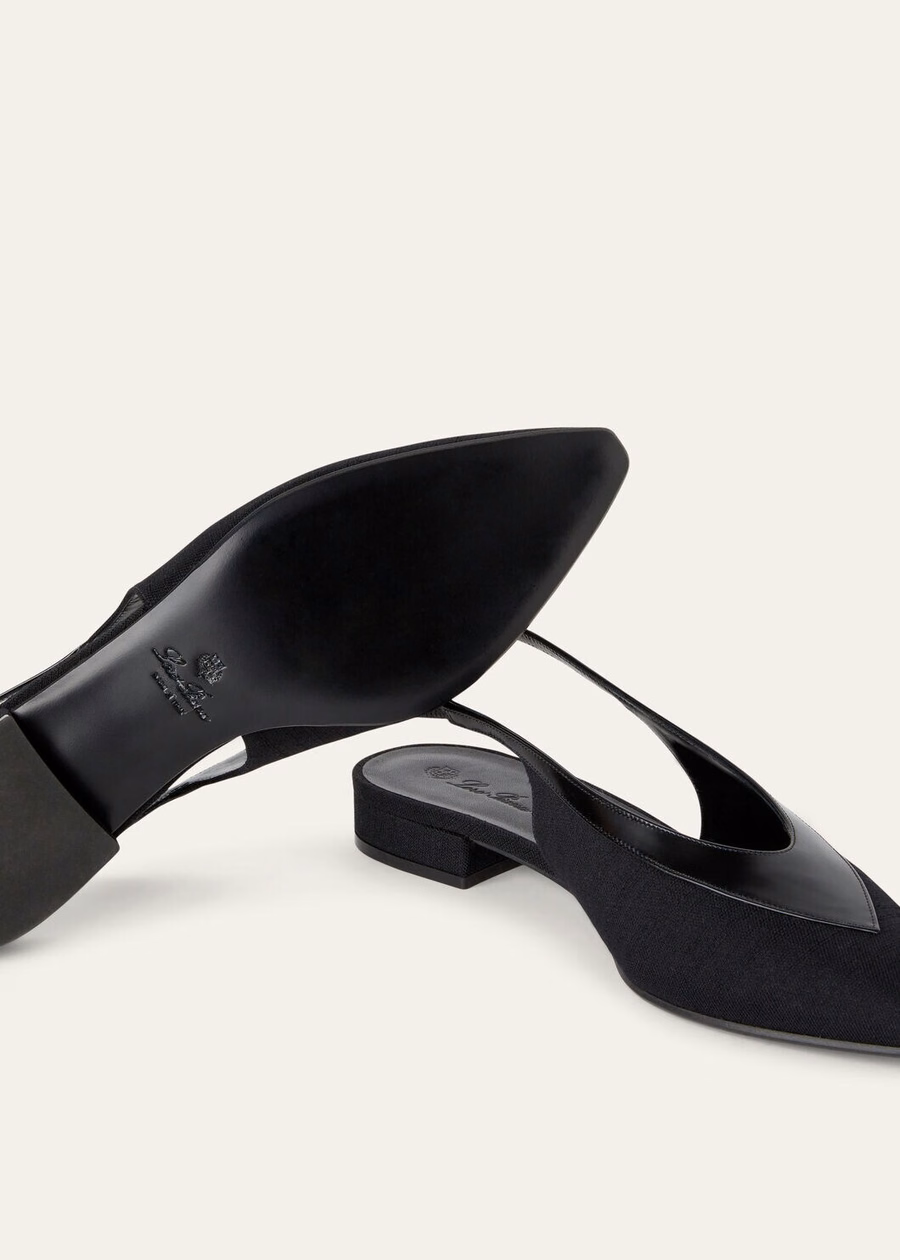 Rebecca Slingback van zwarte scheerwol