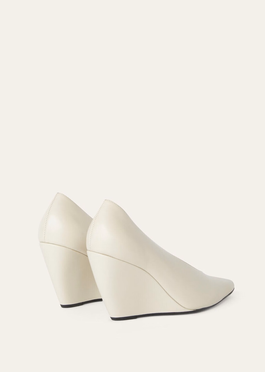 Viola High Wedge Pumps met koekjes- en roomsmaak, gemaakt van kalfsleer