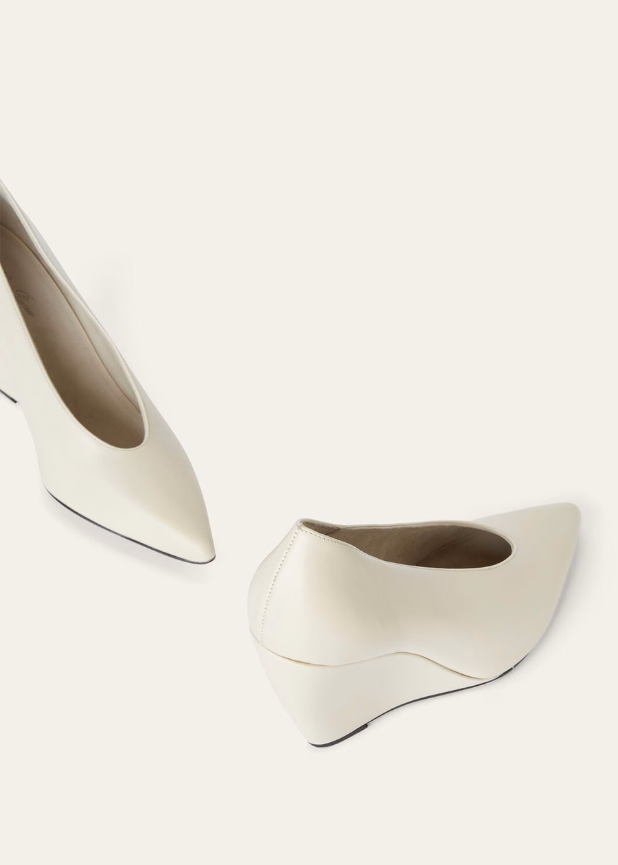 Viola High Wedge Pumps met koekjes- en roomsmaak, gemaakt van kalfsleer