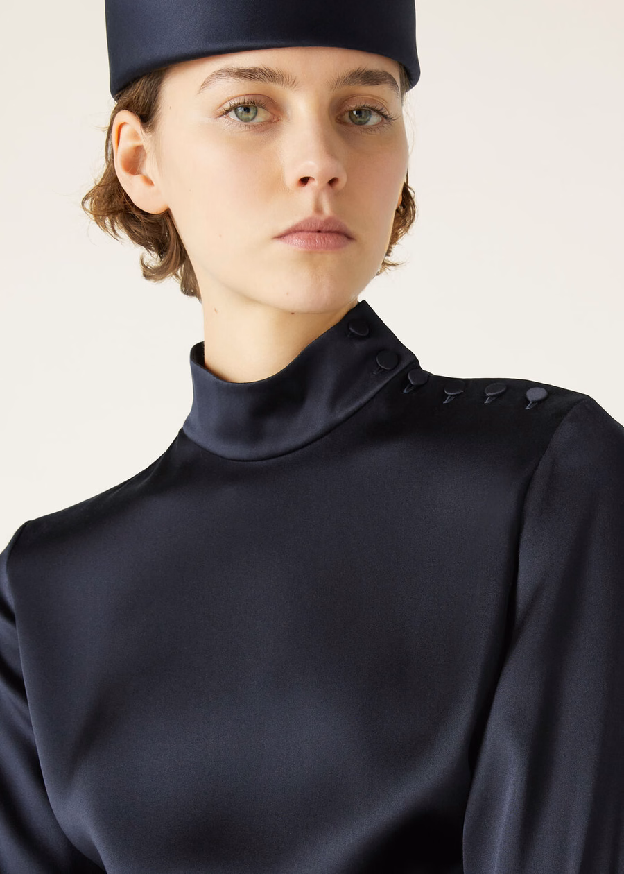 Carys overhemd van zijde in marineblauw