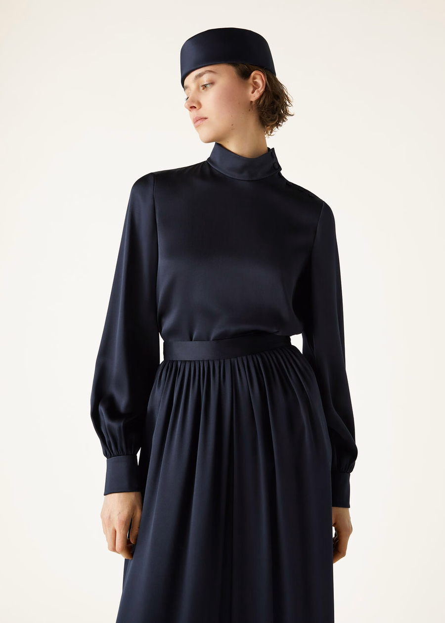 Carys overhemd van zijde in marineblauw