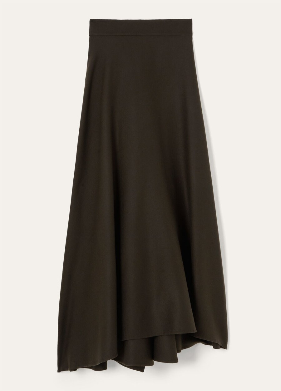 violet royal lightness pin zwarte rok
