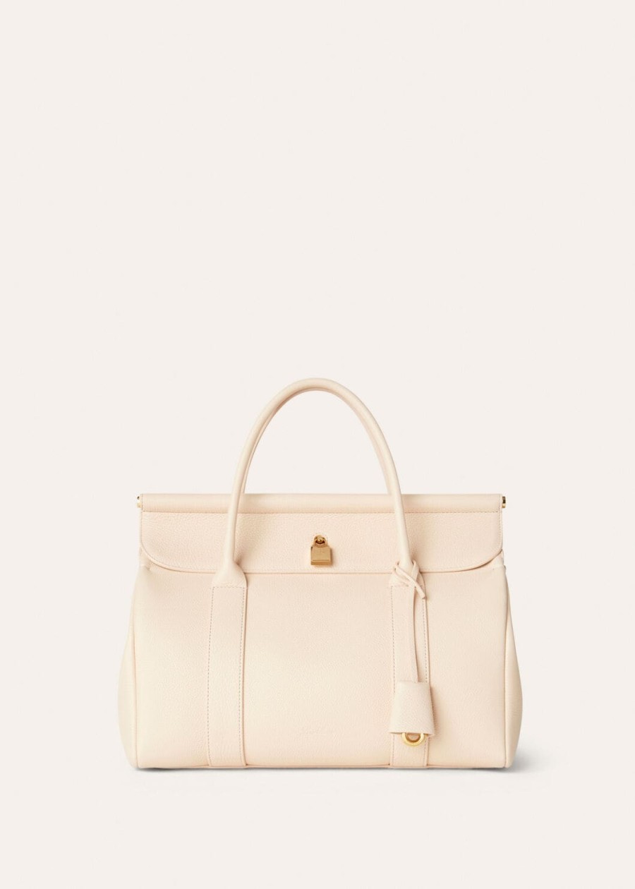 loom bag l32 van generfd kalfsleer crèmekleurig honingzonnegoud.