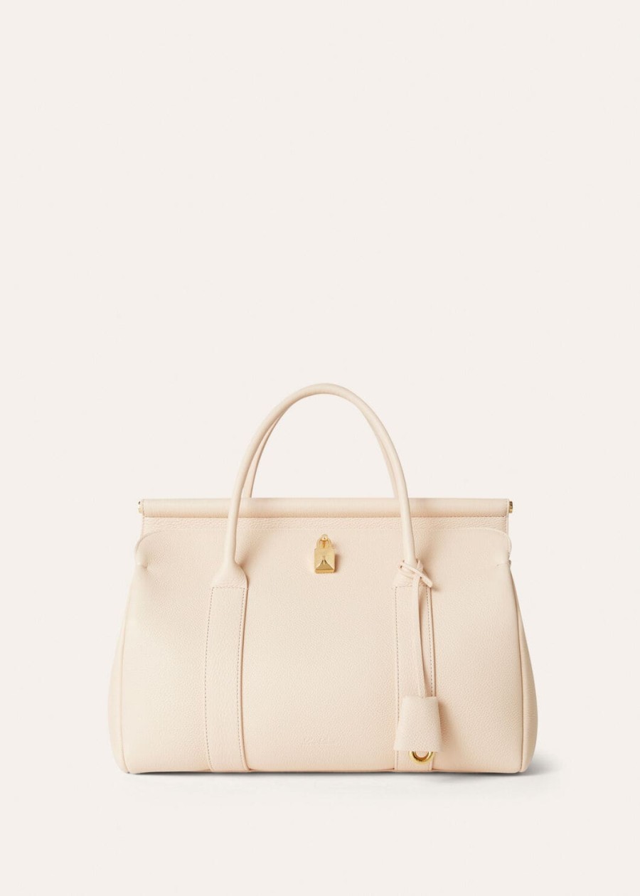 loom bag l32 van generfd kalfsleer crèmekleurig honingzonnegoud.