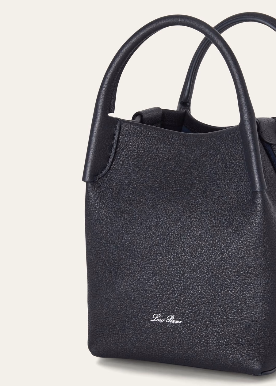 Micro Bale Bag van generfd kalfsleer, marineblauw