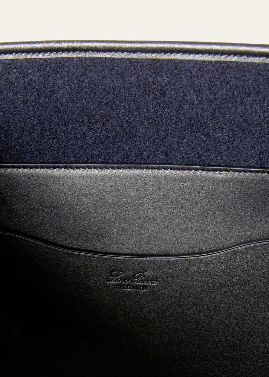 Grote kasjmier crossbodytas in marineblauw/zwart/antracietgrijs.