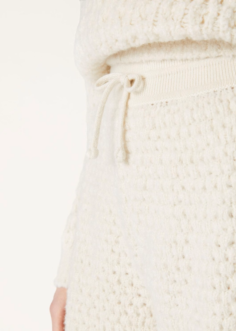 Coconerende kasjmier shorts, witte sneeuw